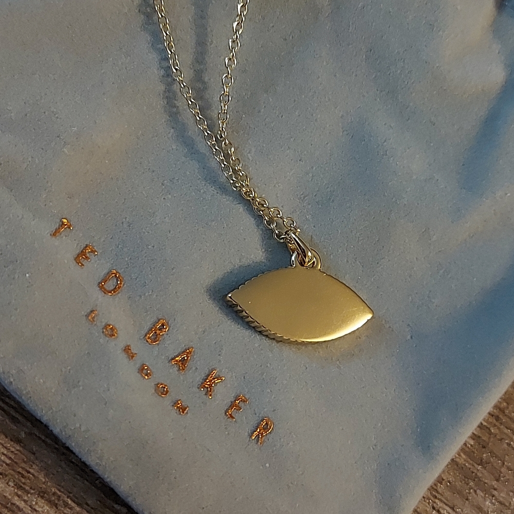 Necklace - Picture 4 of 9